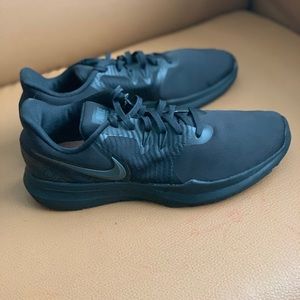 Nike Ladies Comfort Sneakers
